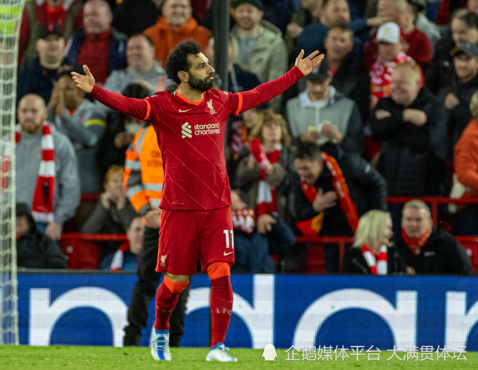  哈兰德双响炮曼城客场轻取布伦特福德登顶榜首