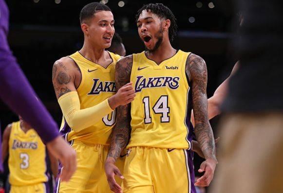  新星闪耀亚平宁，弗拉霍维奇领跑助攻榜